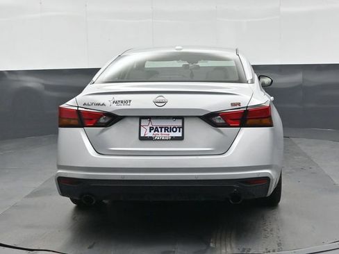 Used 2023 Nissan Altima 2.5 SR FWD image 5