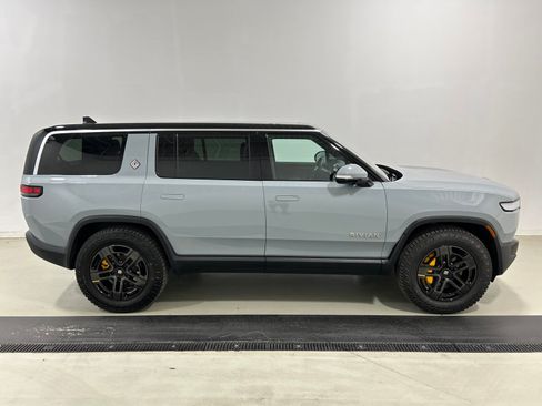 Used 2024 Rivian R1S Adventure AWD/4WD image 6