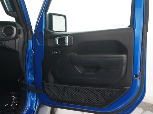 Used 2023 Jeep Wrangler Unlimited Sport AWD/4WD image 9