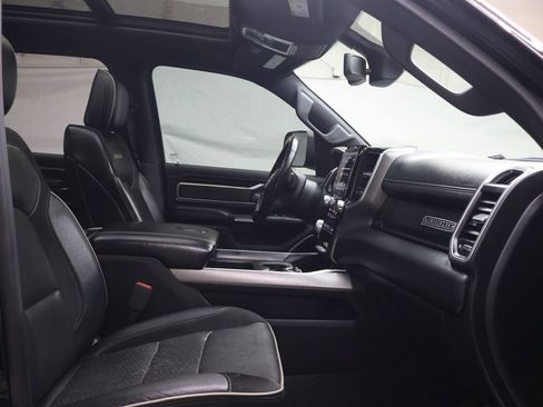 Used 2020 RAM 1500 Laramie w/ Sport Appearance Package image 9