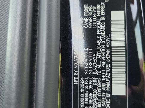 Used 2020 Volvo XC60 T5 Inscription w/ Protection Package image 36