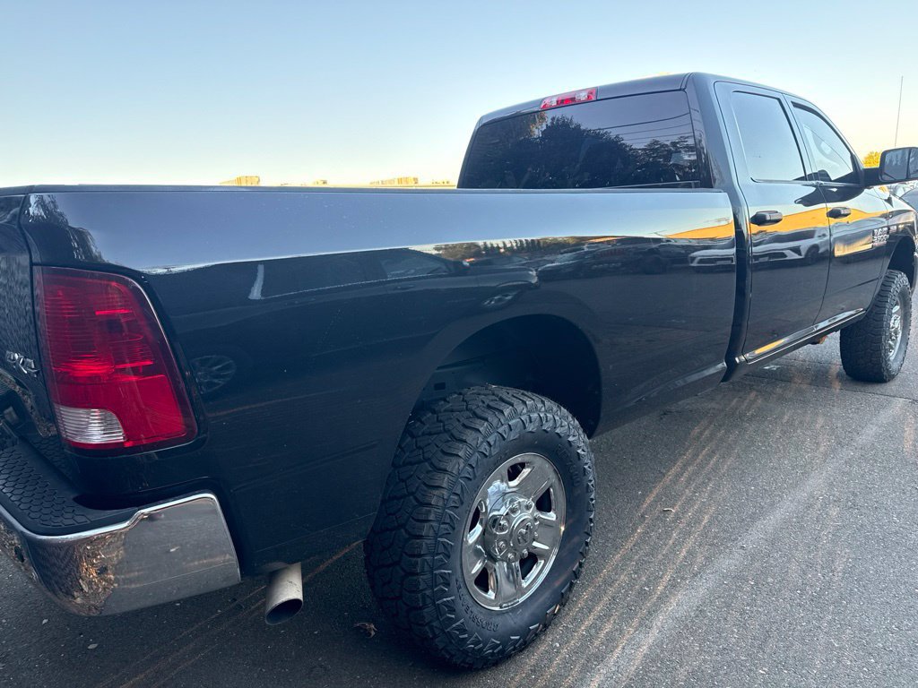 Used 2018 RAM 2500 Tradesman w/ Chrome Appearance Group AWD/4WD image 3