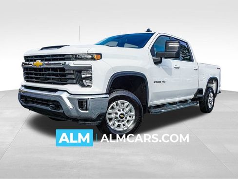 Used 2025 Chevrolet Silverado 2500 LT w/ Convenience Package AWD/4WD image 1