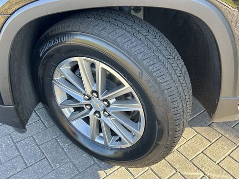 Certified 2023 Chevrolet Traverse LT image 31
