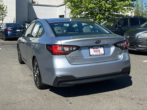 Used 2025 Subaru Legacy Premium AWD/4WD image 8