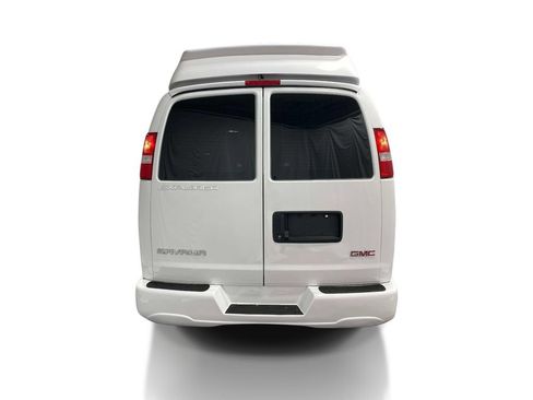 Used 2024 GMC Savana 2500 w/ Driver Convenience Package RWD image 3