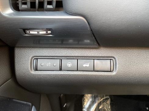 New 2026 Nissan Pathfinder SL image 23