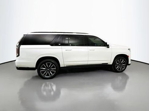 Used 2022 Cadillac Escalade ESV Sport Platinum w/ Heavy-Duty Trailer Package image 11