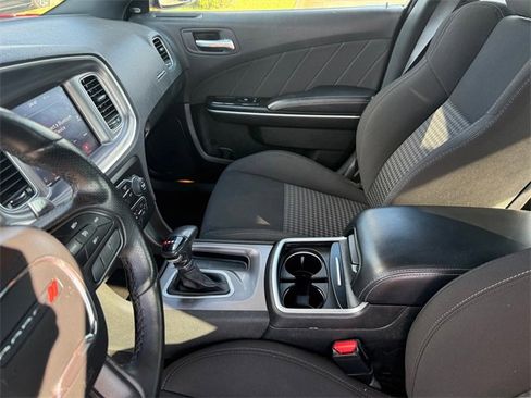 Used 2022 Dodge Charger GT image 9