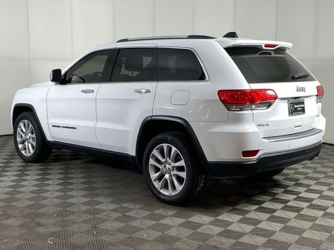 Used 2017 Jeep Grand Cherokee Limited image 3
