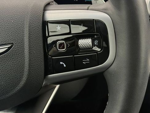 Used 2025 Genesis GV80 2.5T Standard image 12