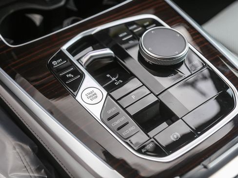 New 2026 BMW X5 sDrive40i w/ M Sport Package image 16