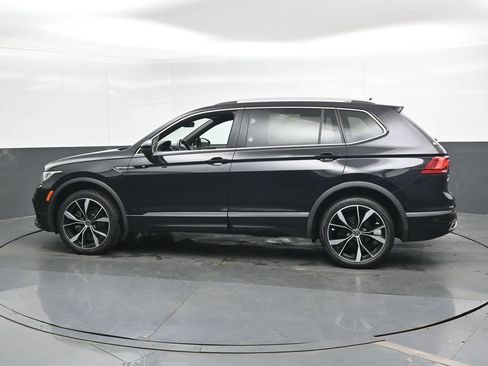 Used 2022 Volkswagen Tiguan SEL R-Line AWD/4WD image 9