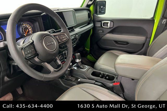 Used 2025 Jeep Gladiator Mojave AWD/4WD image 15