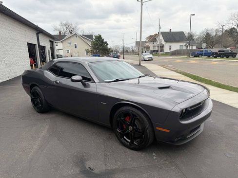 Used 2015 Dodge Challenger R/T w/ Quick Order Package 22B R/T image 6
