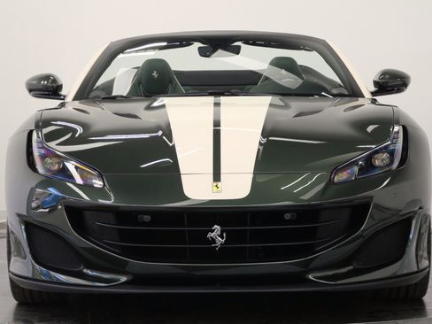 Used 2019 Ferrari Portofino RWD image 4