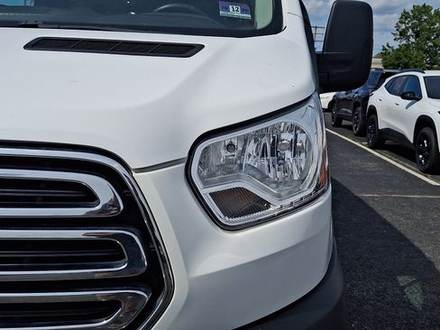 Used 2019 Ford Transit 250 130 Low Roof w/ Exterior Upgrade Package RWD image 10