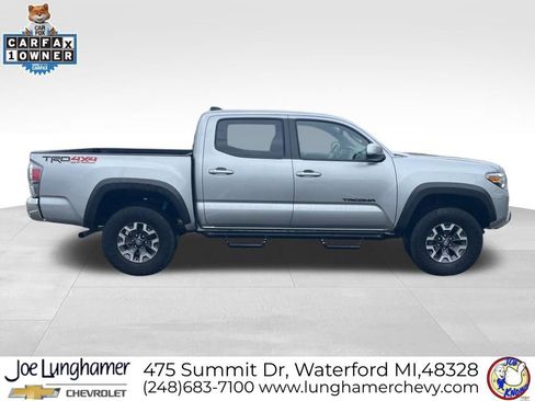 Used 2023 Toyota Tacoma TRD Off-Road image 2