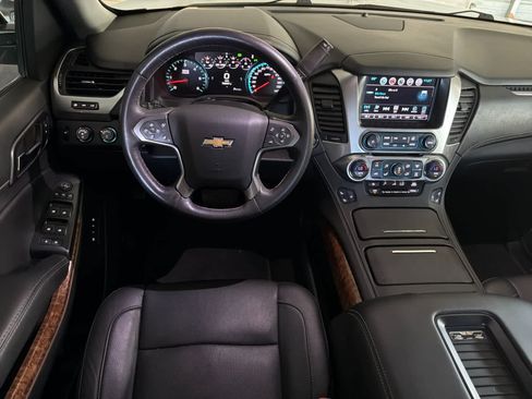 Used 2018 Chevrolet Tahoe Premier AWD/4WD image 14