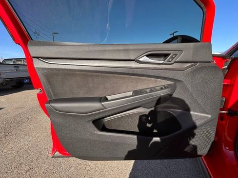 Used 2023 Volkswagen GTI 40th Anniversary Edition image 28