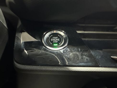 Used 2025 Buick Envision Preferred AWD/4WD image 26