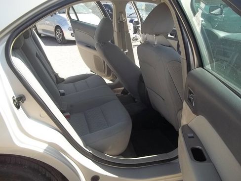 Used 2010 Ford Fusion SEL image 12