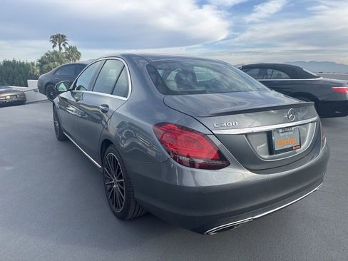 Used 2019 Mercedes-Benz C 300 Sedan image 4