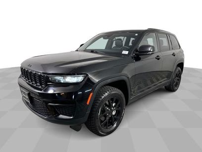 Used 2024 Jeep Grand Cherokee Altitude