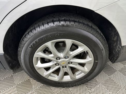 Used 2019 Chevrolet Equinox LT image 18