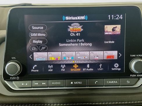 Used 2023 Nissan Rogue S image 21