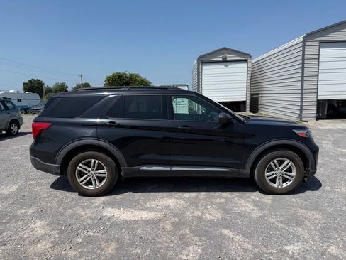 Used 2020 Ford Explorer XLT AWD/4WD image 14