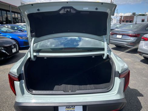 Used 2025 Kia K4 LXS image 31