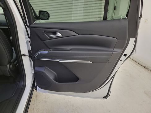 New 2026 Chevrolet Traverse LT w/ Driver Confidence Package FWD image 37