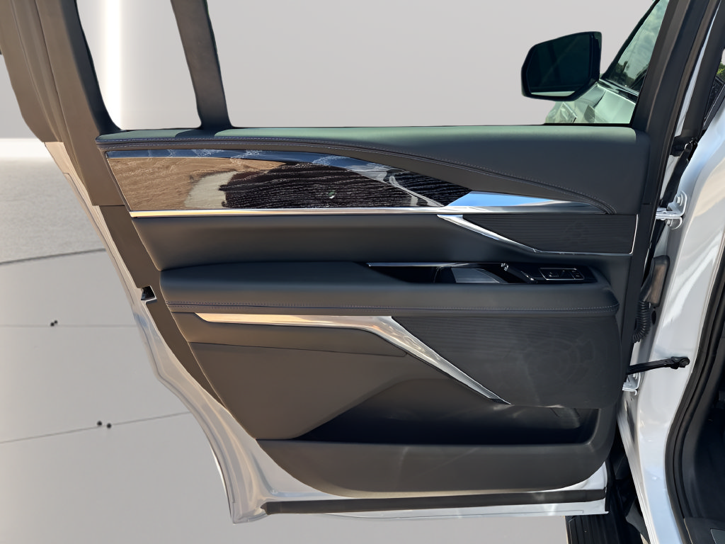 Certified 2026 Cadillac Escalade IQL Luxury AWD/4WD image 32