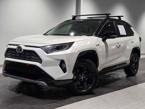 Used 2019 Toyota RAV4 XSE image 1