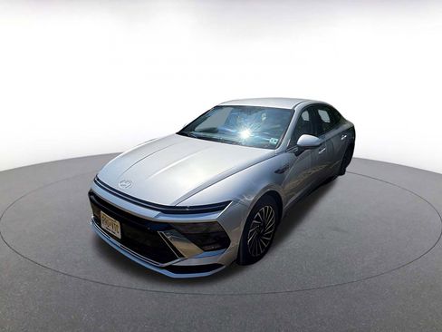 Used 2025 Hyundai Sonata SEL image 2