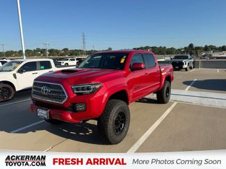 Used 2017 Toyota Tacoma SR5 w/ Tow Package RWD video 1