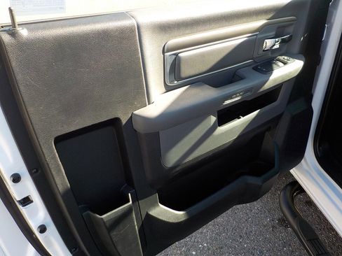 Used 2016 RAM 1500 Tradesman w/ Power & Remote Entry Group image 11