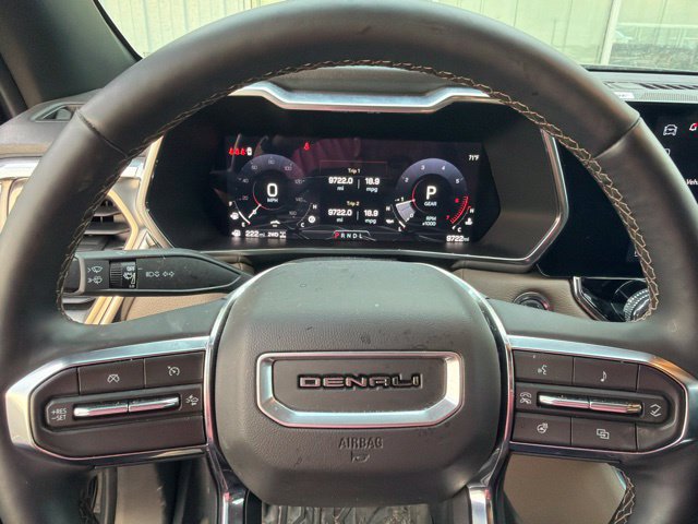 Used 2026 GMC Canyon Denali AWD/4WD image 8