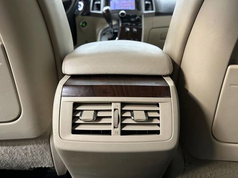 Used 2013 Toyota Venza XLE image 23