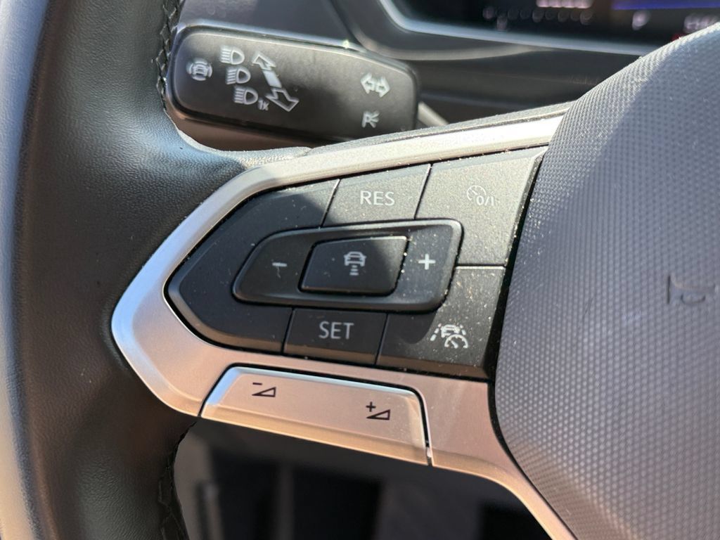 Used 2024 Volkswagen Tiguan Wolfsburg Edition AWD/4WD image 16