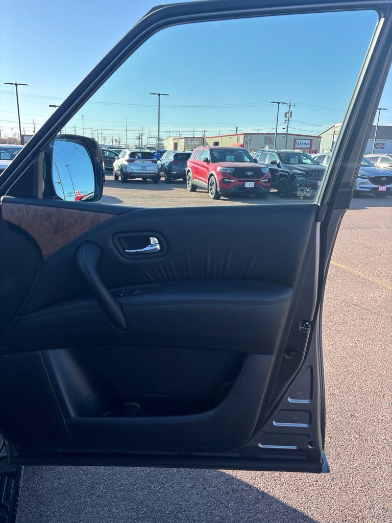 Used 2023 Nissan Armada SL w/ Cargo Package AWD/4WD image 17