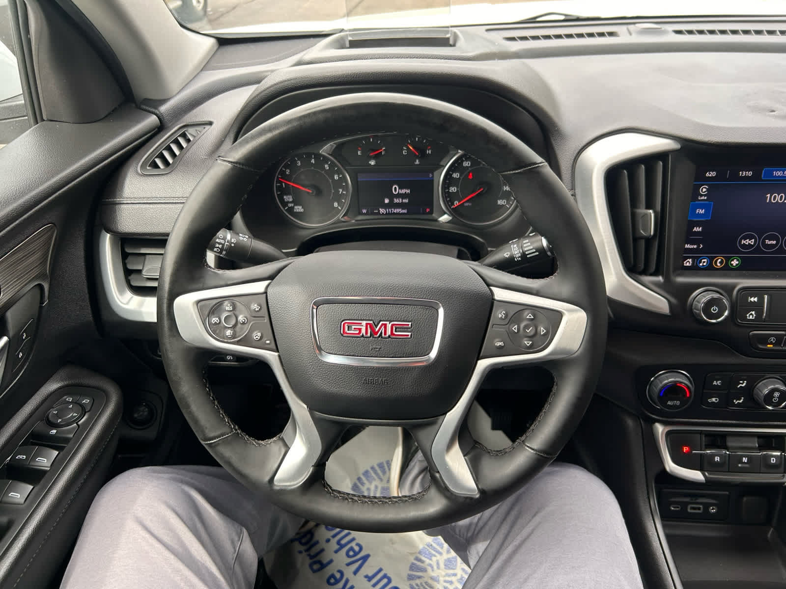 Used 2023 GMC Terrain SLT w/ Tech Package AWD/4WD image 18