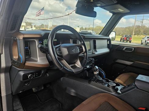 Used 2023 Ford Bronco Outer Banks image 12