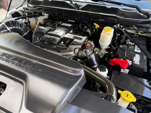 Used 2021 RAM 5500 Tradesman image 15