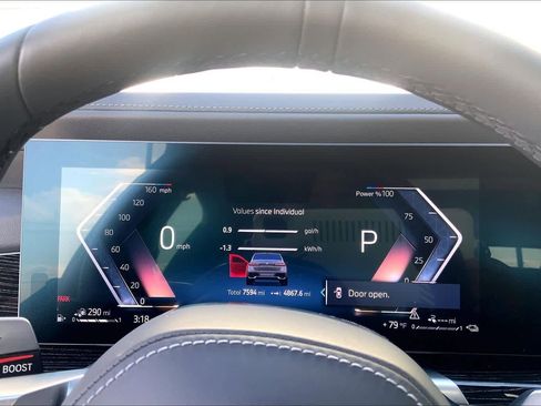 Used 2025 BMW 750e xDrive 750e xDrive w/ Executive Package image 23