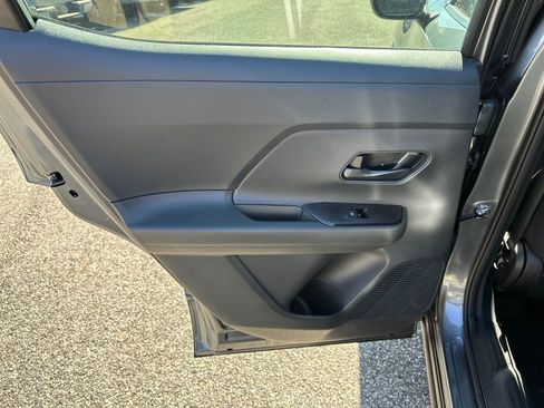 New 2026 Nissan Kicks S FWD image 21