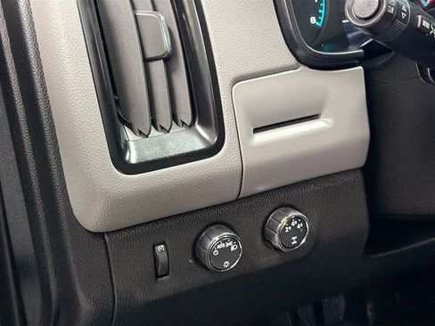 Used 2016 Chevrolet Colorado W/T image 9
