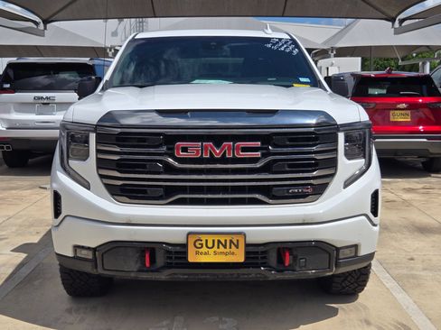 Used 2022 GMC Sierra 1500 AT4 AWD/4WD image 2