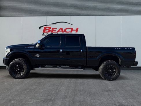 Used 2016 Ford F350 Platinum w/ Platinum Package image 3